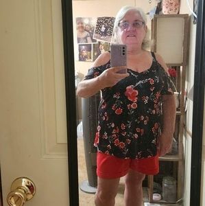 Meet your Posher, Cathy